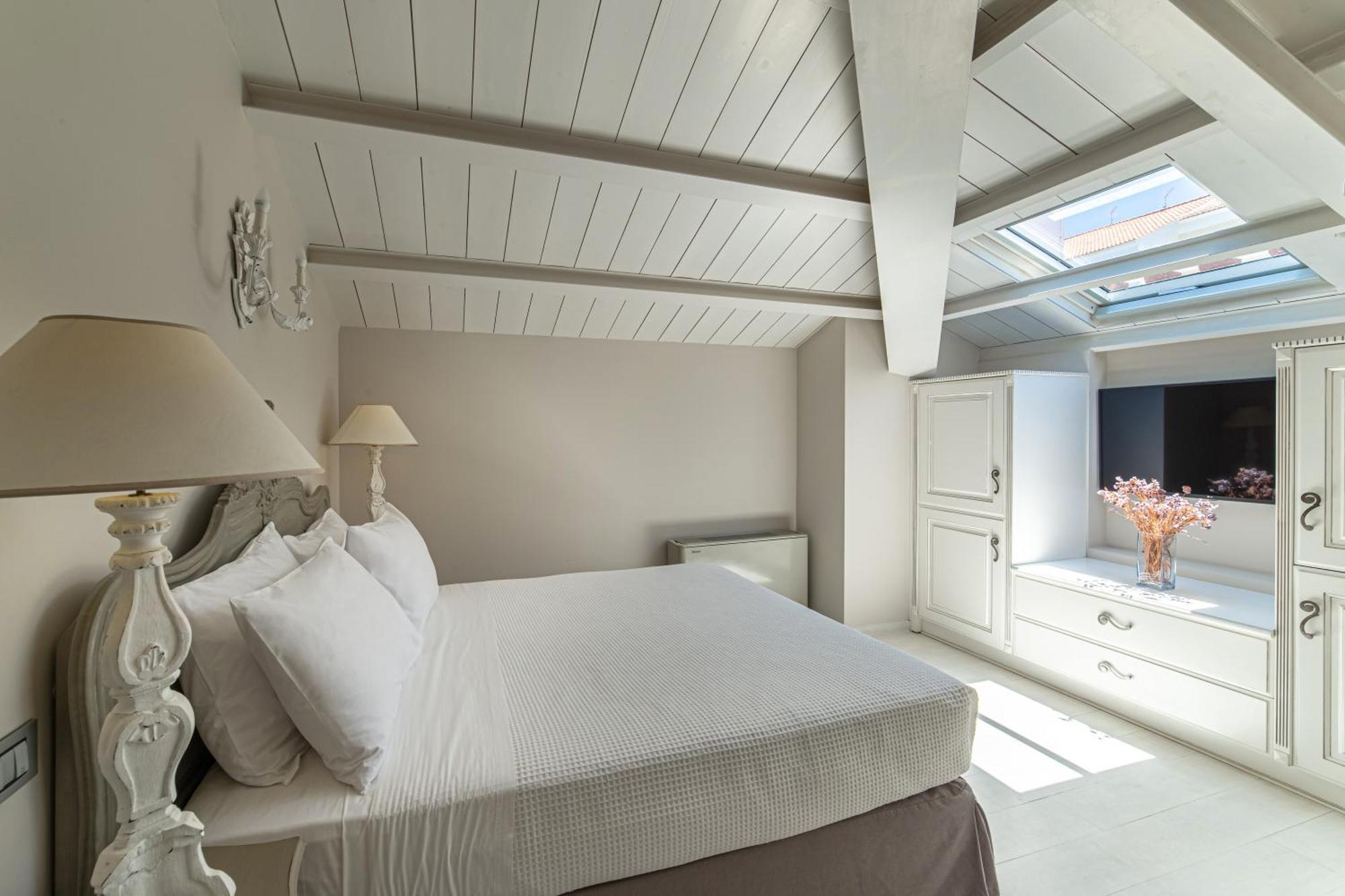 Micra Anglia Boutique Hotel & Spa Ándros Eksteriør bilde