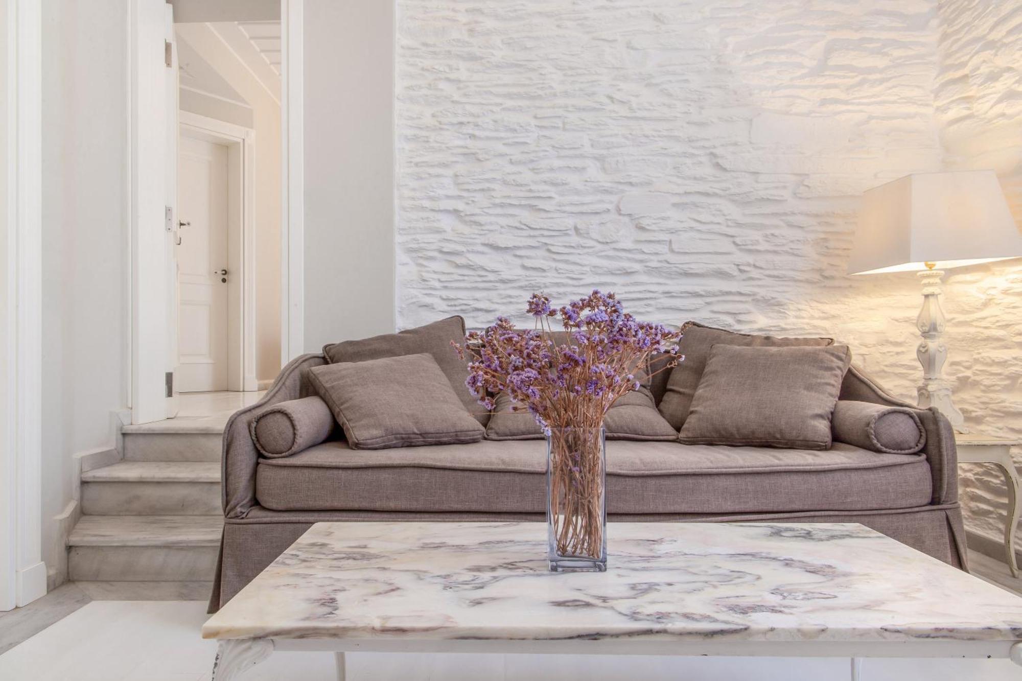Micra Anglia Boutique Hotel & Spa Ándros Eksteriør bilde