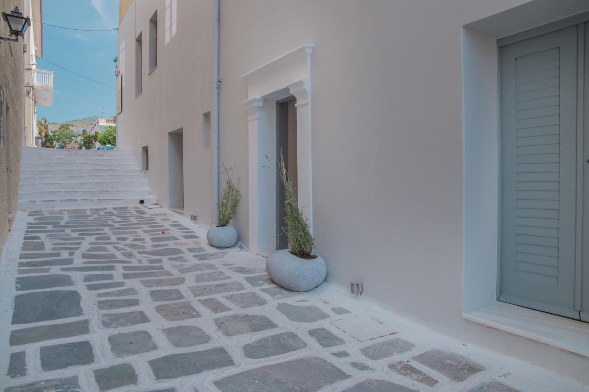 Micra Anglia Boutique Hotel & Spa Ándros Eksteriør bilde