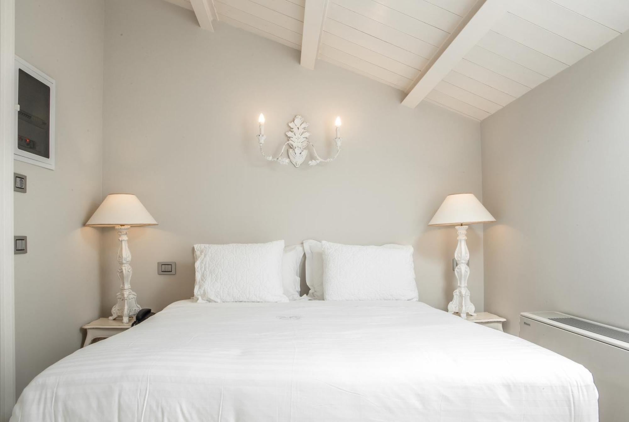 Micra Anglia Boutique Hotel & Spa Ándros Eksteriør bilde