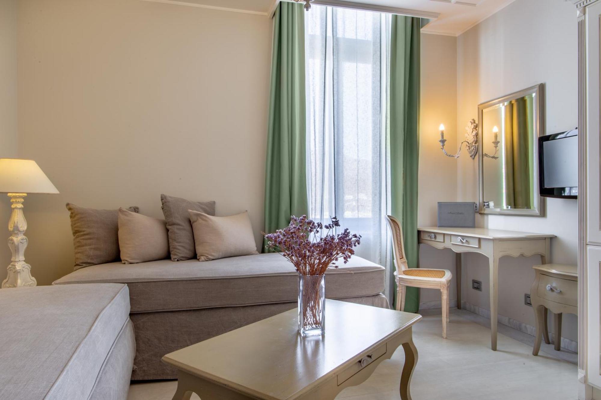 Micra Anglia Boutique Hotel & Spa Ándros Eksteriør bilde